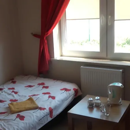 Lotniskowy Hostel *